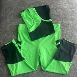 Gently worn 2 Piece Workout set Size 18